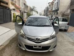 Toyota Vitz Jewella - 2011 (Import 2015) | 1000cc | Sindh Registered