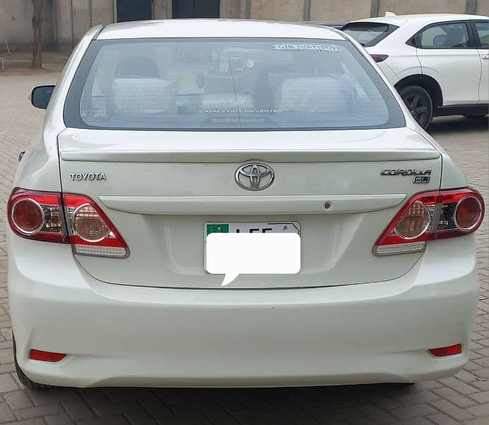 Toyota Corolla GLI 2013 5