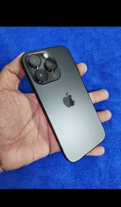 i phone 14 pro Black color NON PTA (sim working) Batery health is 90 %