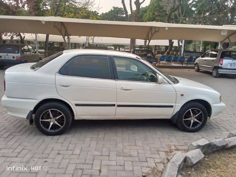 Suzuki Baleno 2000 3