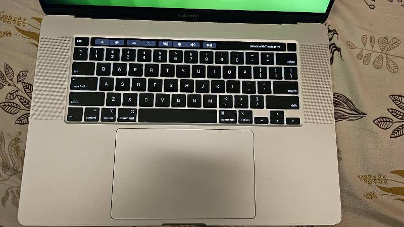 macbook pro 16 inch 2019 2