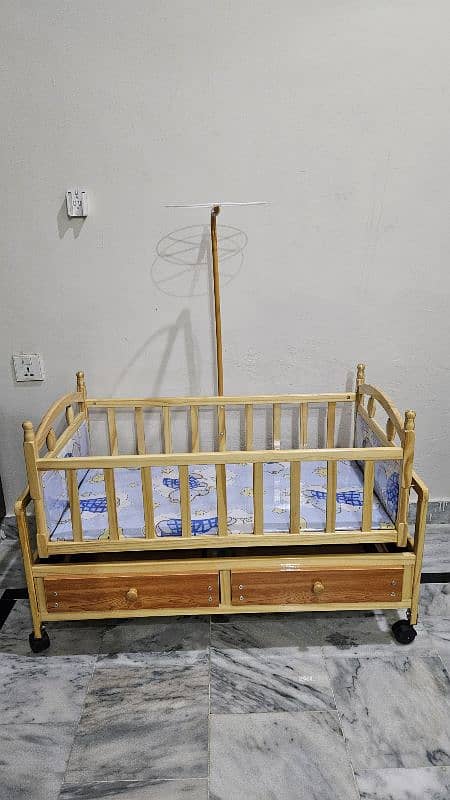 Junior baby cot with swing 0