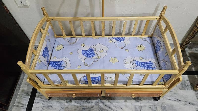 Junior baby cot with swing 2