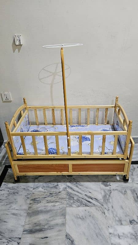 Junior baby cot with swing 3