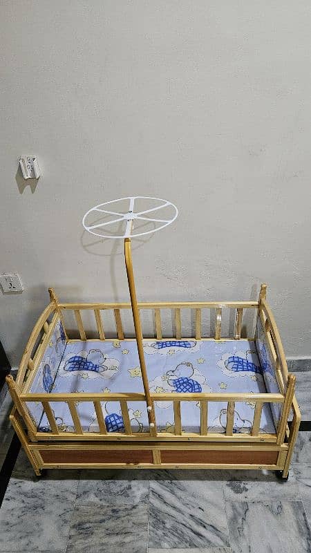 Junior baby cot with swing 4