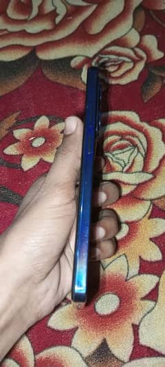 Infinix hot 40 pro 8+8gb 256gb