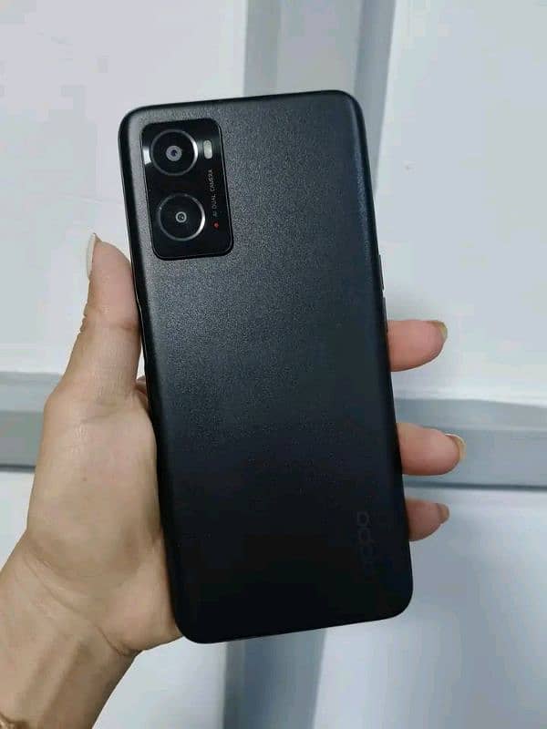 Oppo A76 1