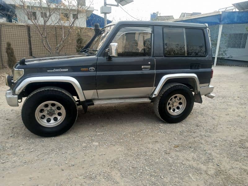 Toyota Land Cruiser 1991 5