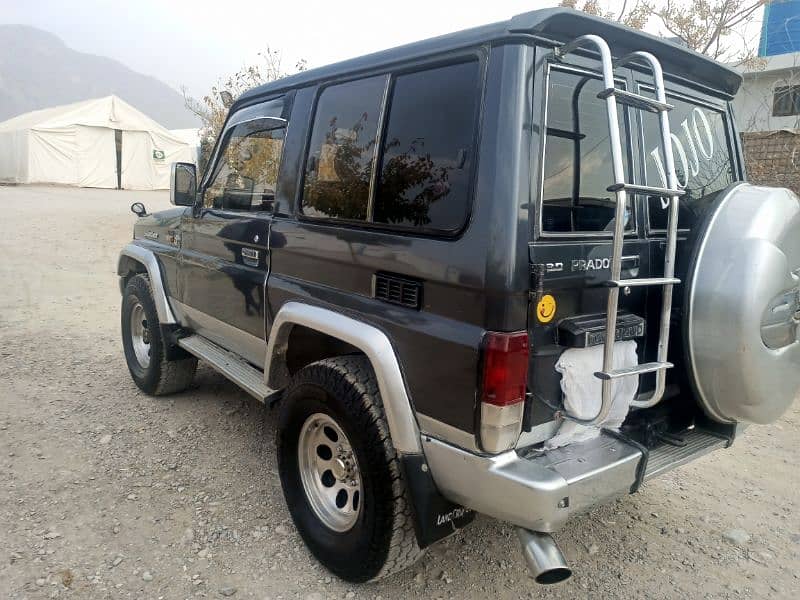 Toyota Land Cruiser 1991 6