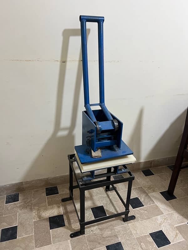 Hawai Chappal Making Machine Pressing machine 2