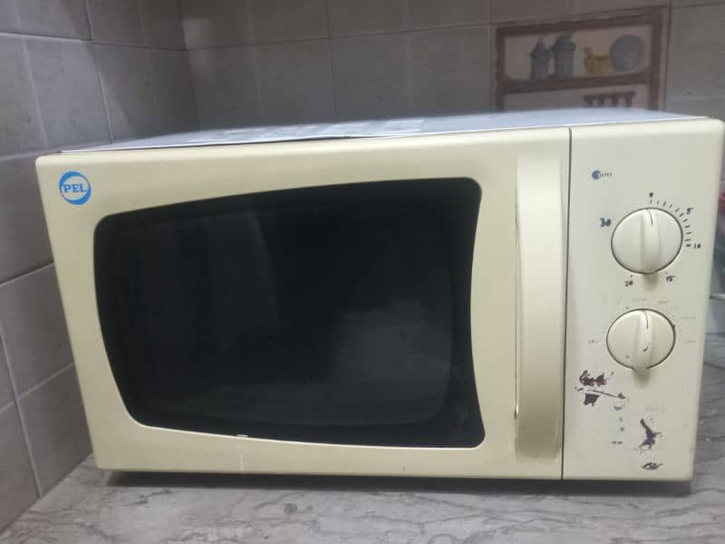 microwave in good condition 1