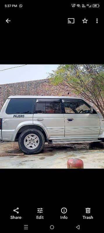 Mitsubishi Pajero 1986 0