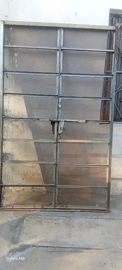 gate door iron only 1 year used