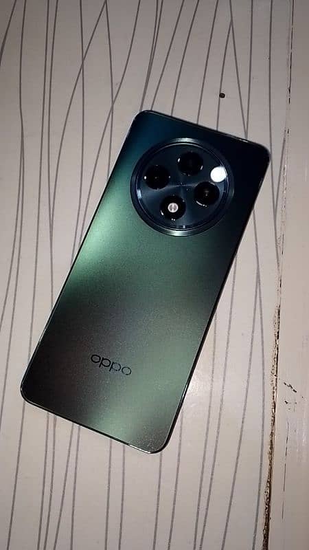 OPPO RENO 12 F 4