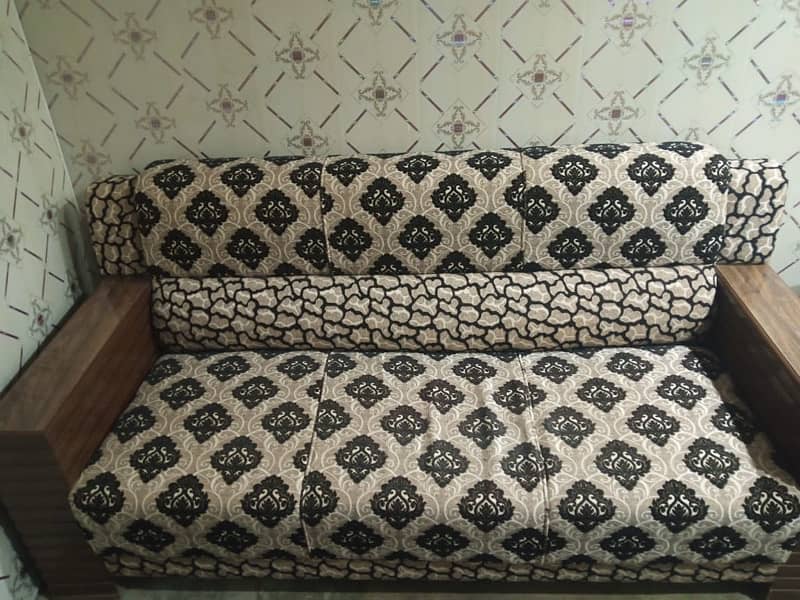 40 Thousand 5 Seater sofa set 2