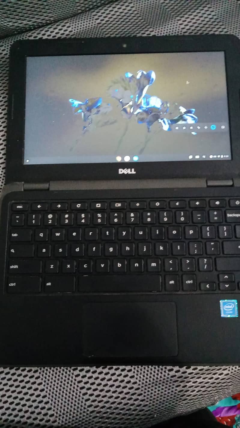 Dell Chrome Book 3180 + Zong 4G Device 4