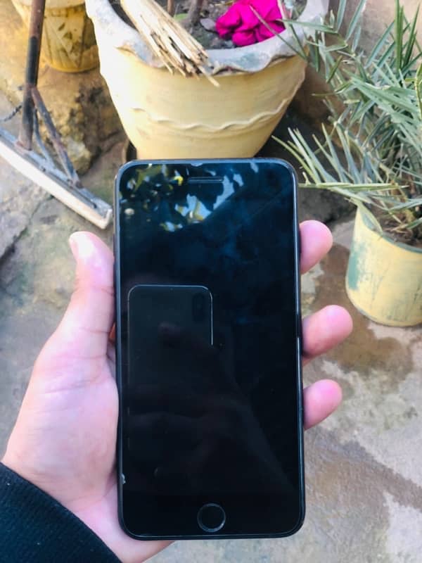 iPhone 7  plus 256 gb pta approved 0