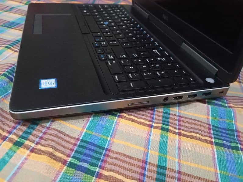 workstation Dell-7520 Core - i7  6th Gen  For Sale 1