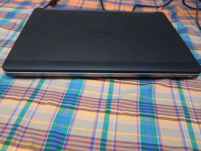 workstation Dell-7520 Core - i7  6th Gen  For Sale 4