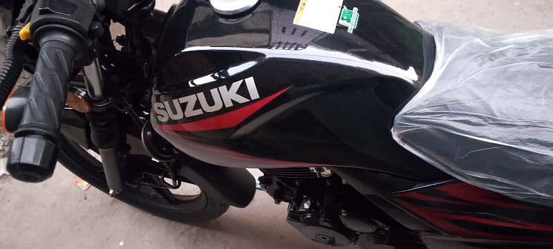 Suzuki GR black 150 05/2021 2