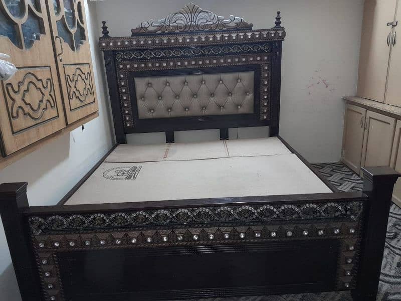 Bed for sale with side tables 5