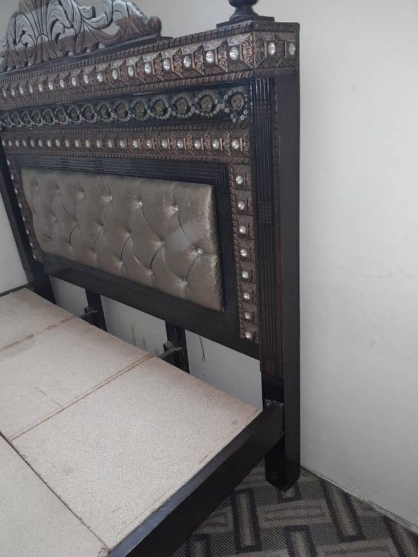 Bed for sale with side tables 8