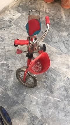 2 cycles slidlly used good condition