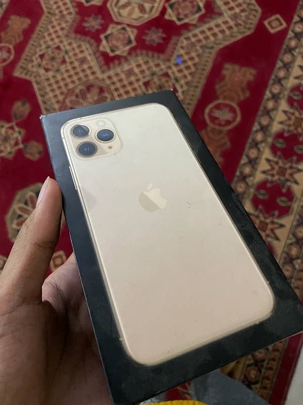 IPhone 11 Pro factory unlocked 3