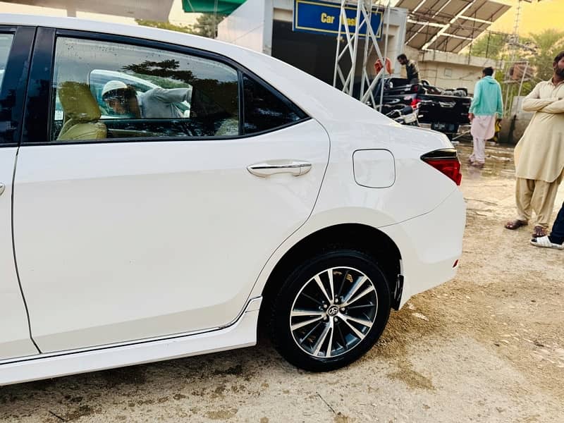 Toyota Corolla Altis 2018 5