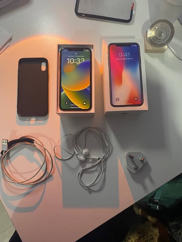 IPHONE X (64 GB) 4