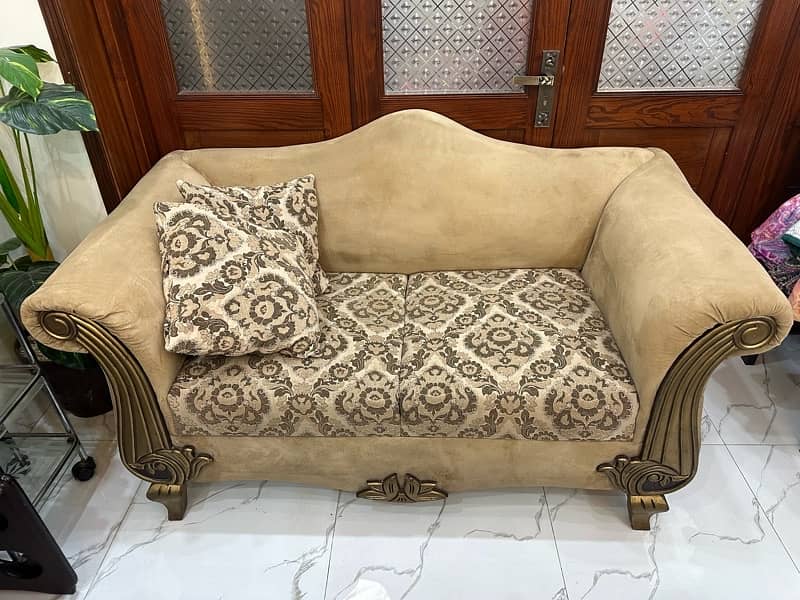 6 seater sofa set good condition 1