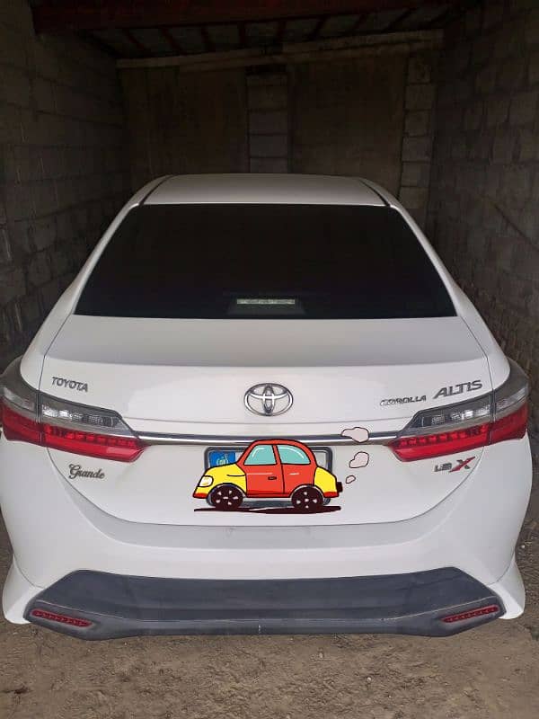 Toyota Altis Grande 2018 0