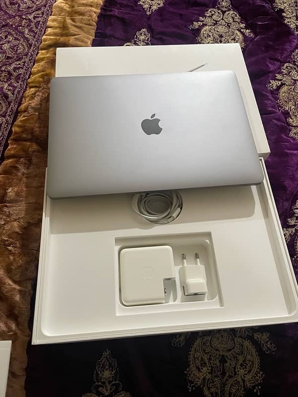 Macbook pro 2017 3