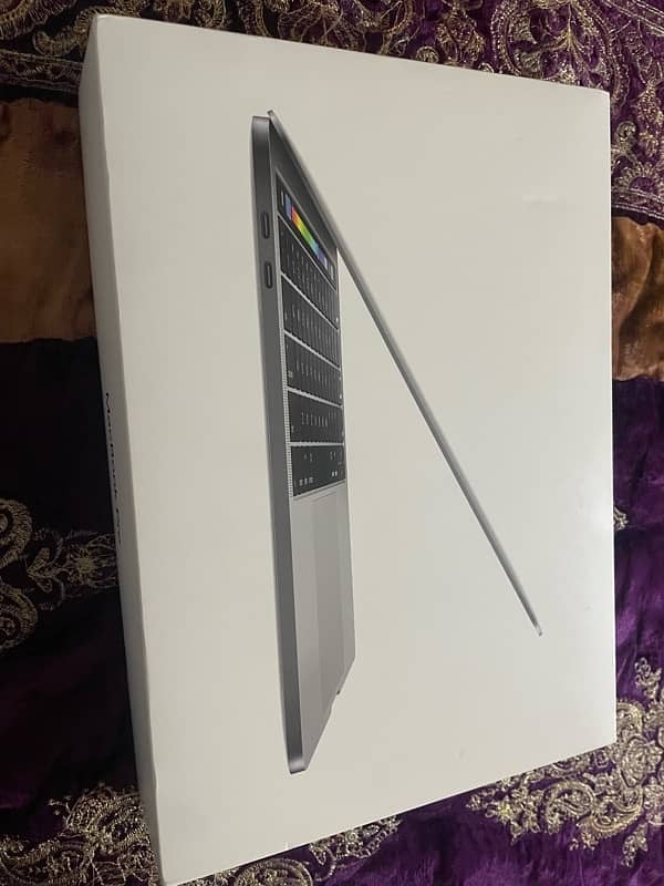 Macbook pro 2017 13