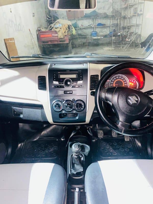 Suzuki Wagon R 2018 3