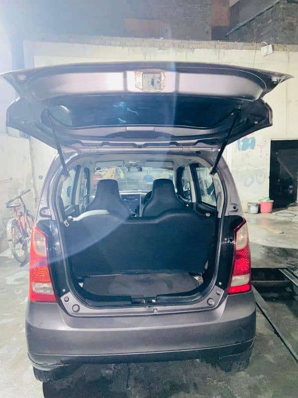 Suzuki Wagon R 2018 4