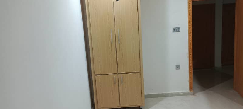 Family flat in Wakeel colony 6