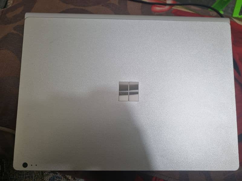 Microsoft surface book x200 4