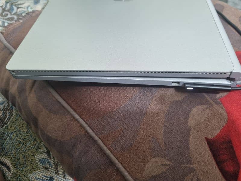 Microsoft surface book x200 5