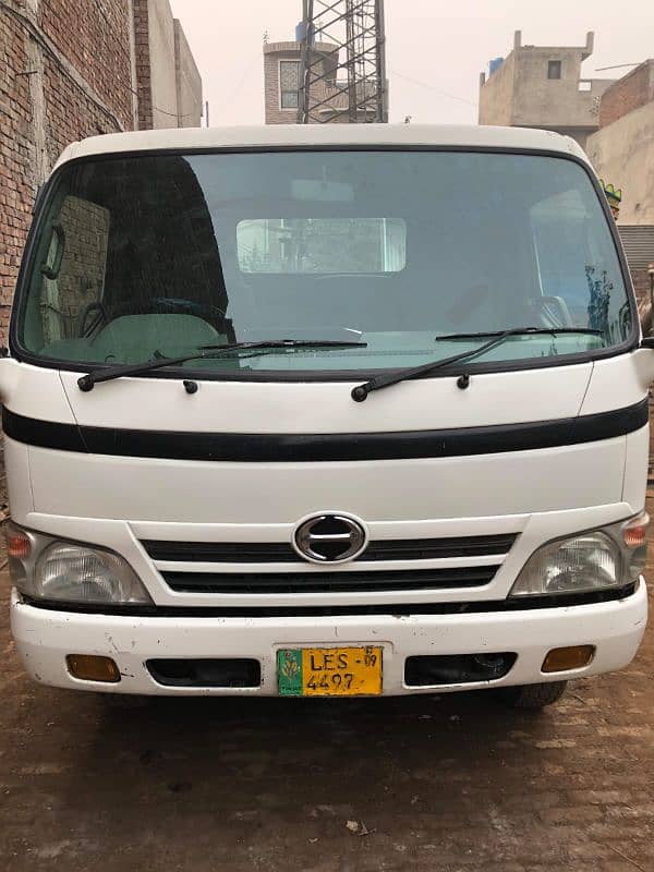 hino dutro 4899cc truck custom auction lahore 0