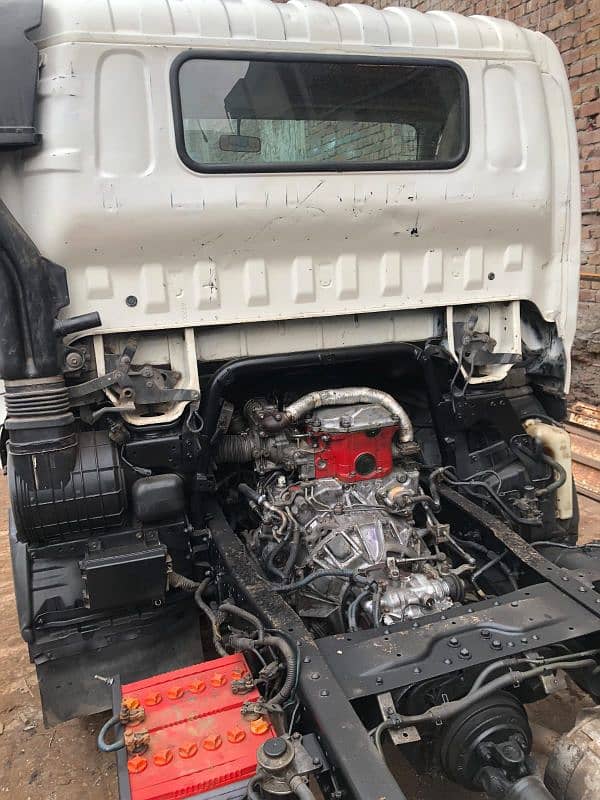 hino dutro 4899cc truck custom auction lahore 1