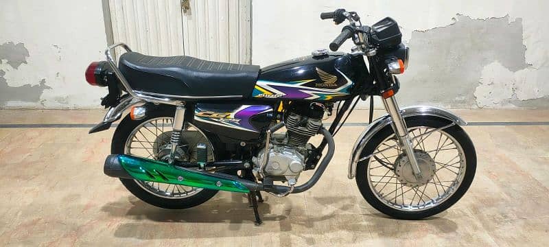 Honda CG 125 Golden number 1