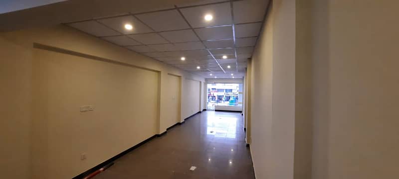 Commercial Upper floor with roof for sale 6