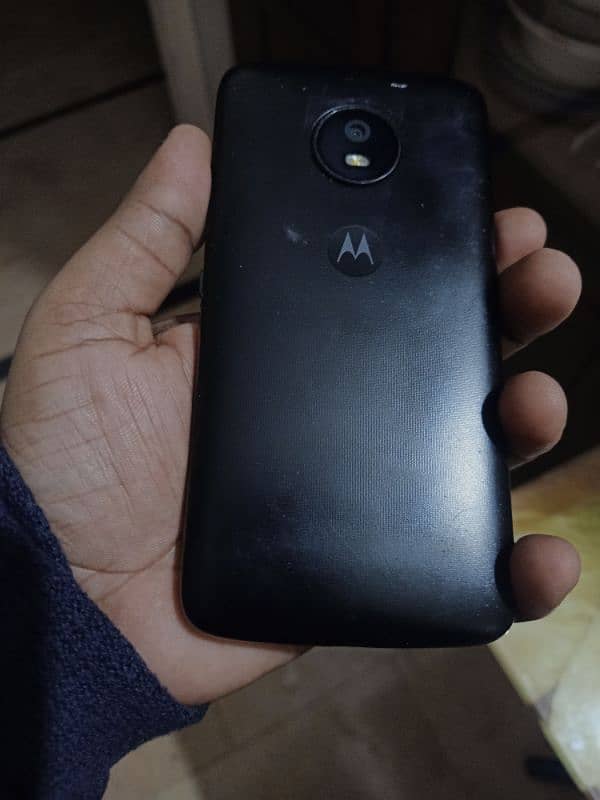 moto e4 2/16 2