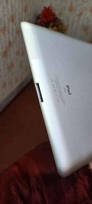 iPad 2, 32GB, Condition 9.5/10, Non-PTA, 2