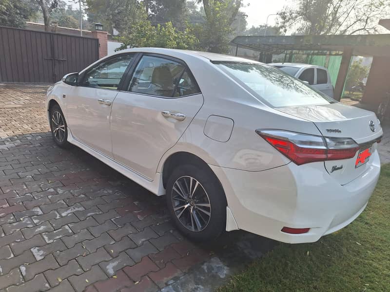 Toyota Altis Grande 2019 genuine 3