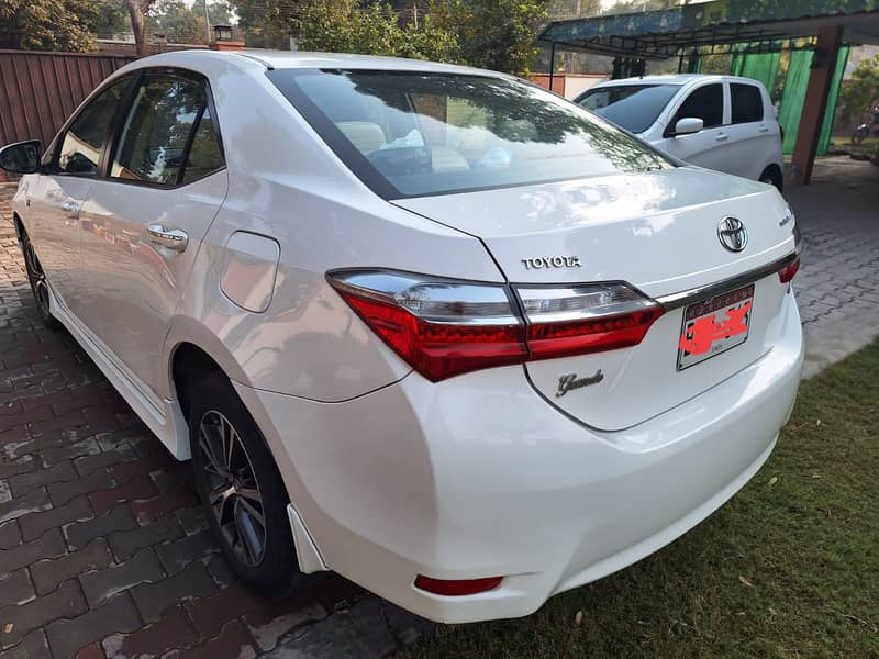 Toyota Altis Grande 2019 genuine 5