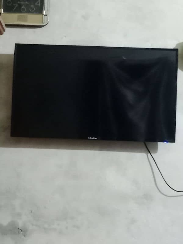 echostar 40 " LED 0