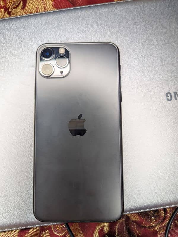 iphone 11 pro max 256 **factory unlock 8