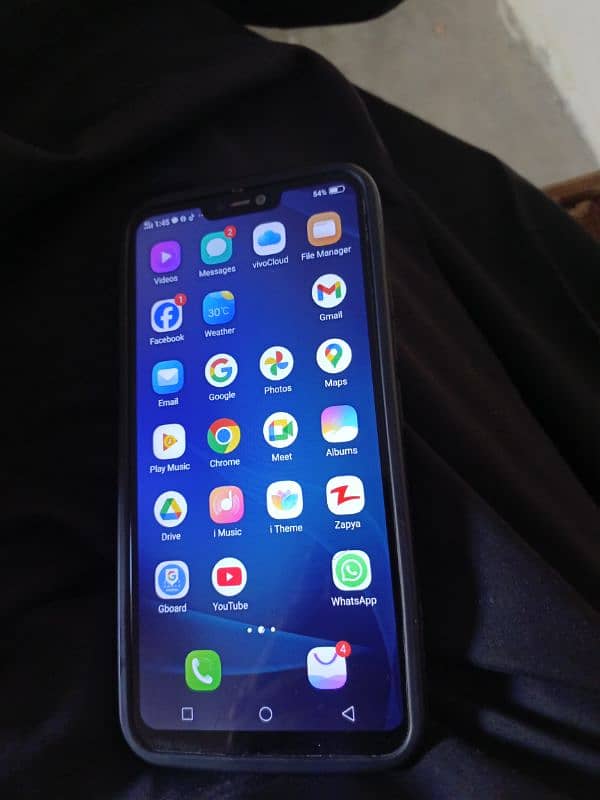 VIVO Y85 with box. 4GB / 64GB 6